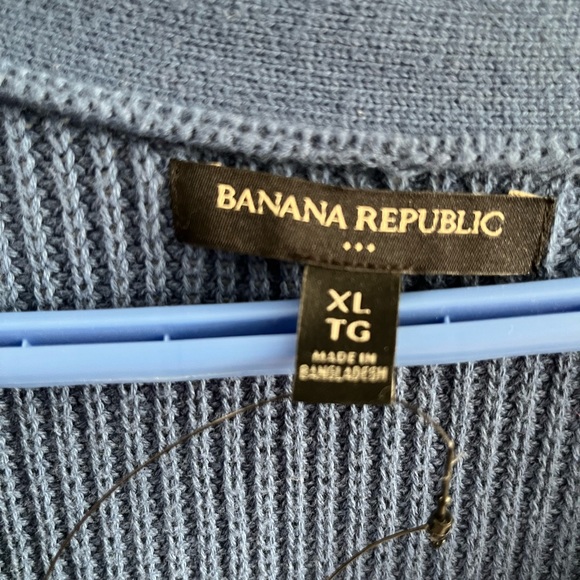 Banana republic cropped sweater - Picture 2 of 3